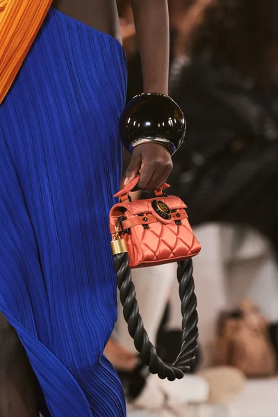 Look 155